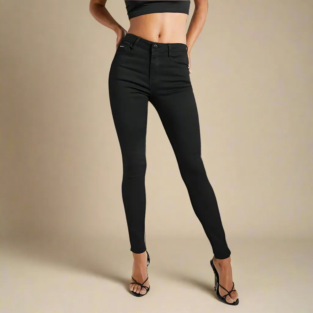 Laura- Black Skinny Jeans With Diamante Pockets
