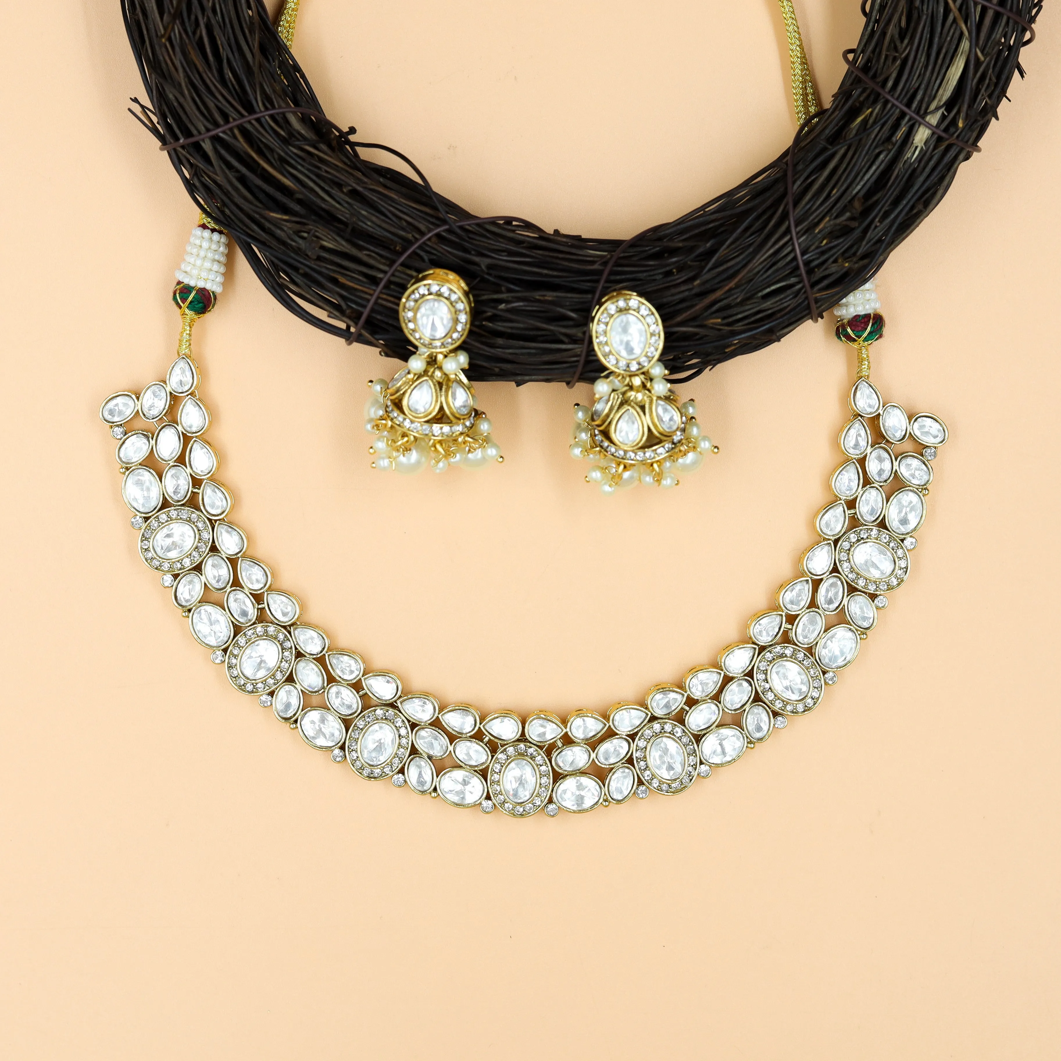 Round Neck Kundan Necklace Set 10999-21