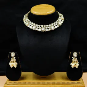 Round Neck Kundan Necklace Set 10999-21