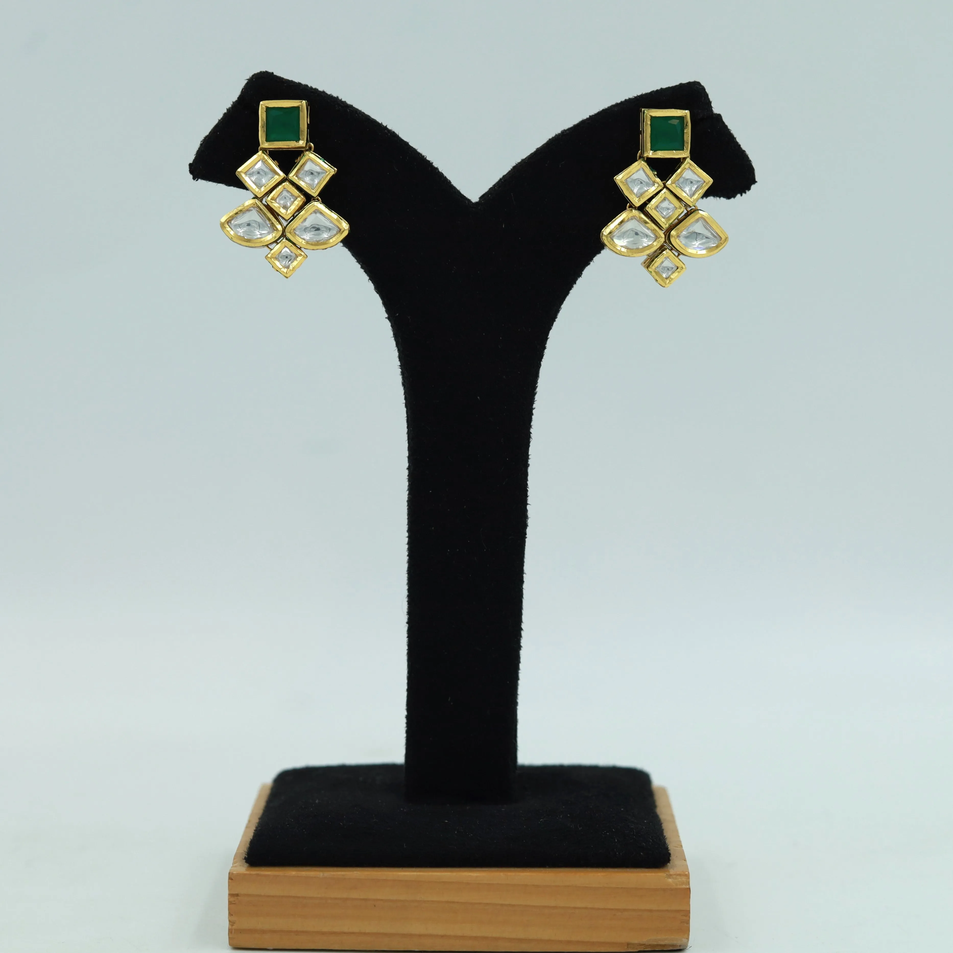 Round Neck Kundan Necklace Set 3709-28
