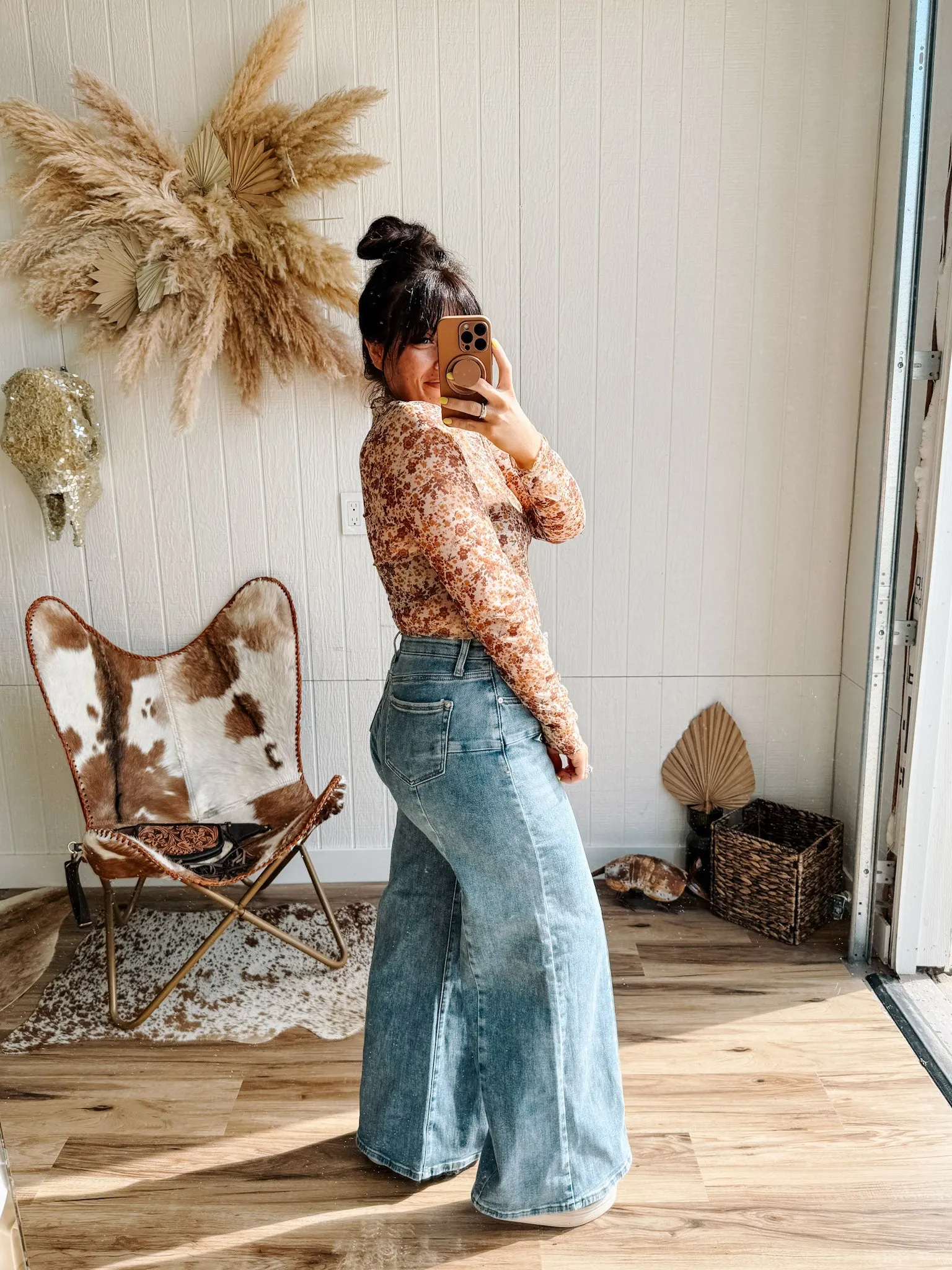 Southern Blend Wide Leg Jeans