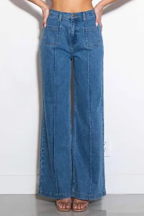 Square Pockets Wide Leg Jeans
